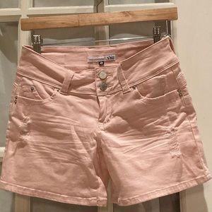 YMI junior’s soft pink bermuda shorts size 5